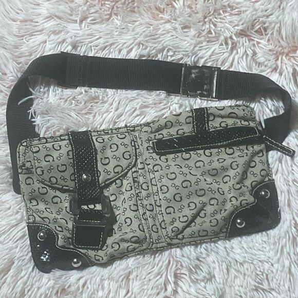Clasic canvas messenger guess - Picture 1 of 7